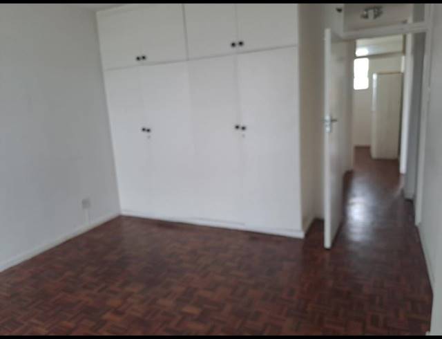 2 BEDROOM APARTMENT FOR SALE IN KENSINGTON